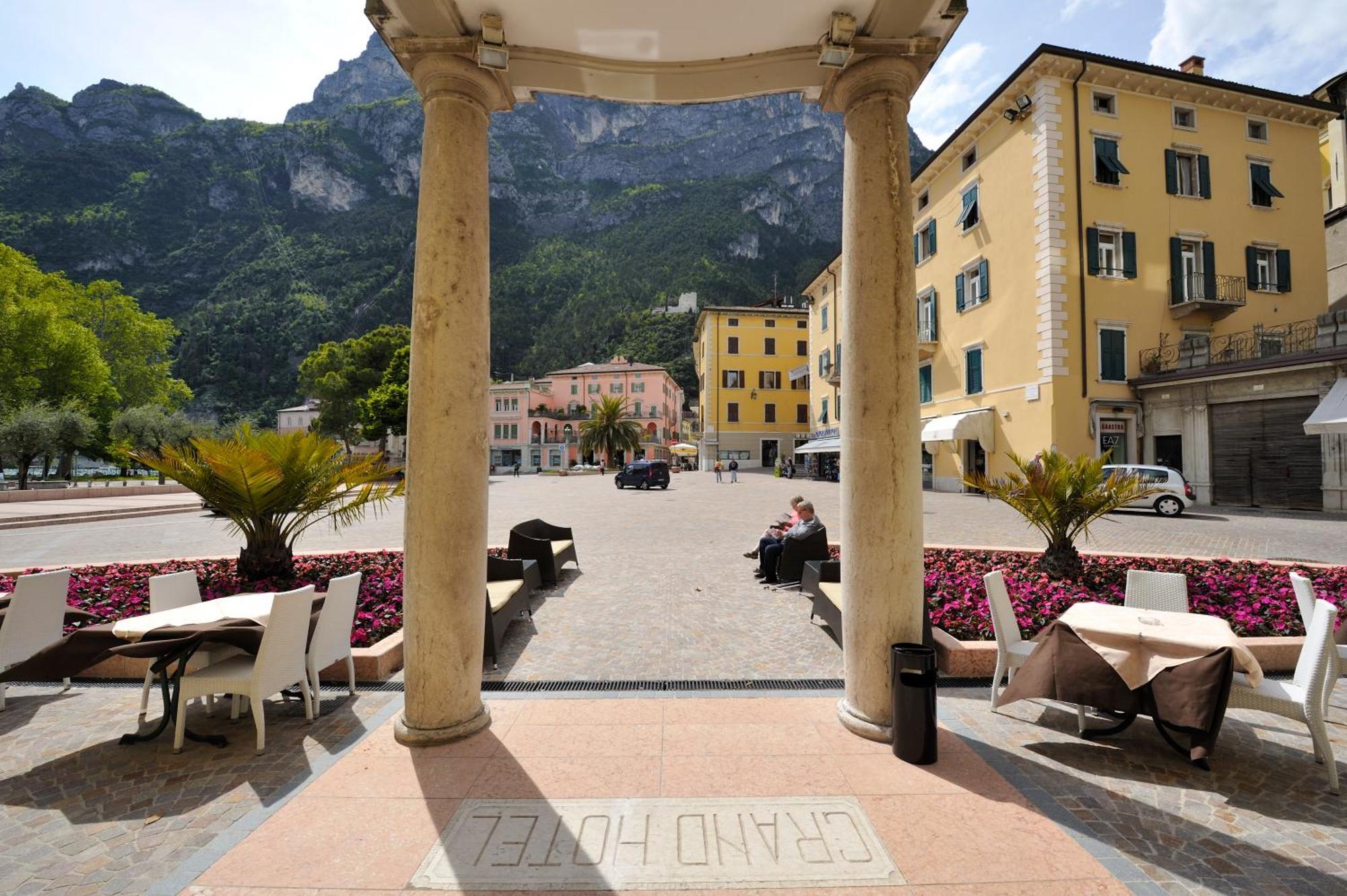 Grand Hotel Riva Zewnętrze zdjęcie
